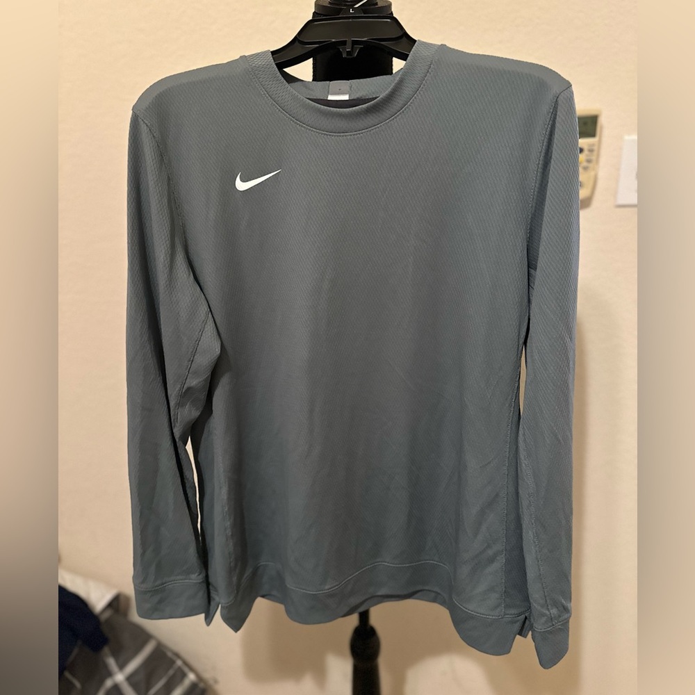 Nike Men's Long Sleeve Warm-Up Basketball‎ Shirt Gray Size L. Great condition